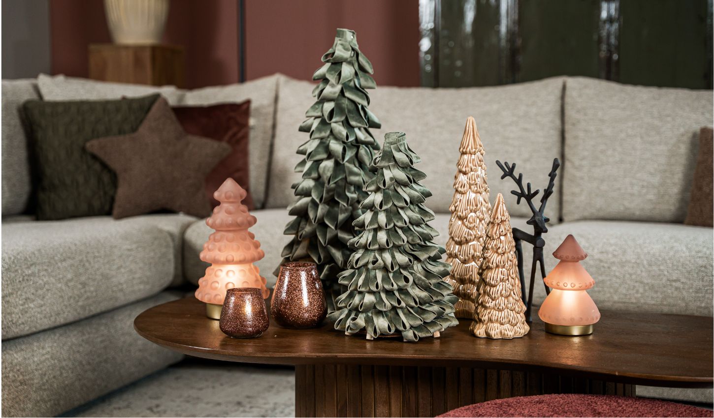 Kerstaccessoires kerstbomen kerstledlampjes salontafel